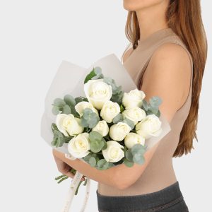 12 White Roses - Wow! Flowers