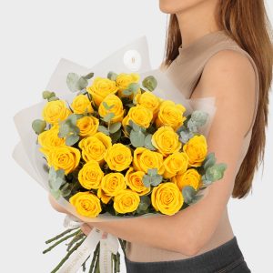 24 Yellow Roses - Signature Flowers