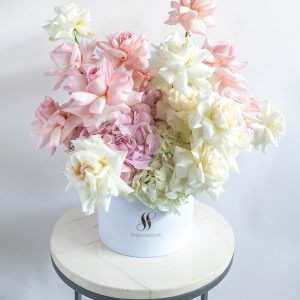 Blush Box - Signature Flowers