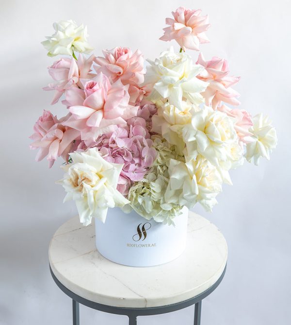 Blush Box - Signature Flowers