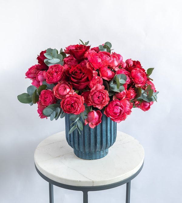 Midnight Raspberry in a Vase - Signature Flowers