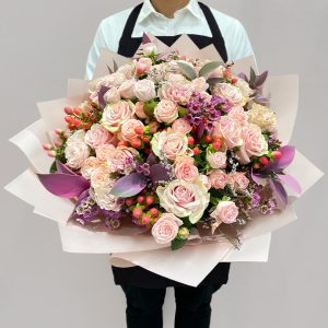 She&apos;s Empowering Bouquet - Original Flowers